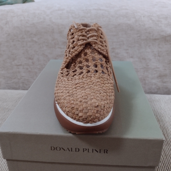 Donald Pliner Lilloco - Picture 9 of 9